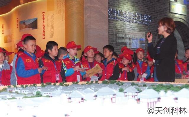 城市規劃館展館觸控體機 (3)